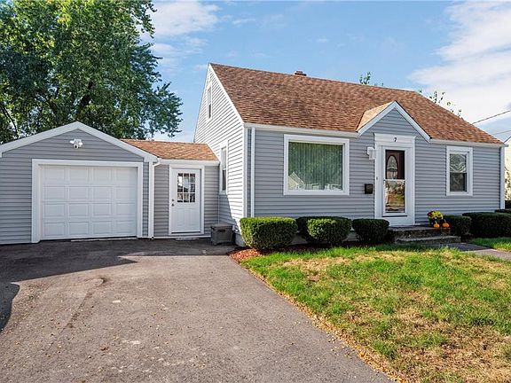2nd image of 7 Rosemere Dr
