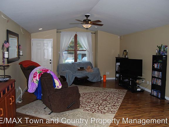 5th image of 2501 Hoover Ave SE