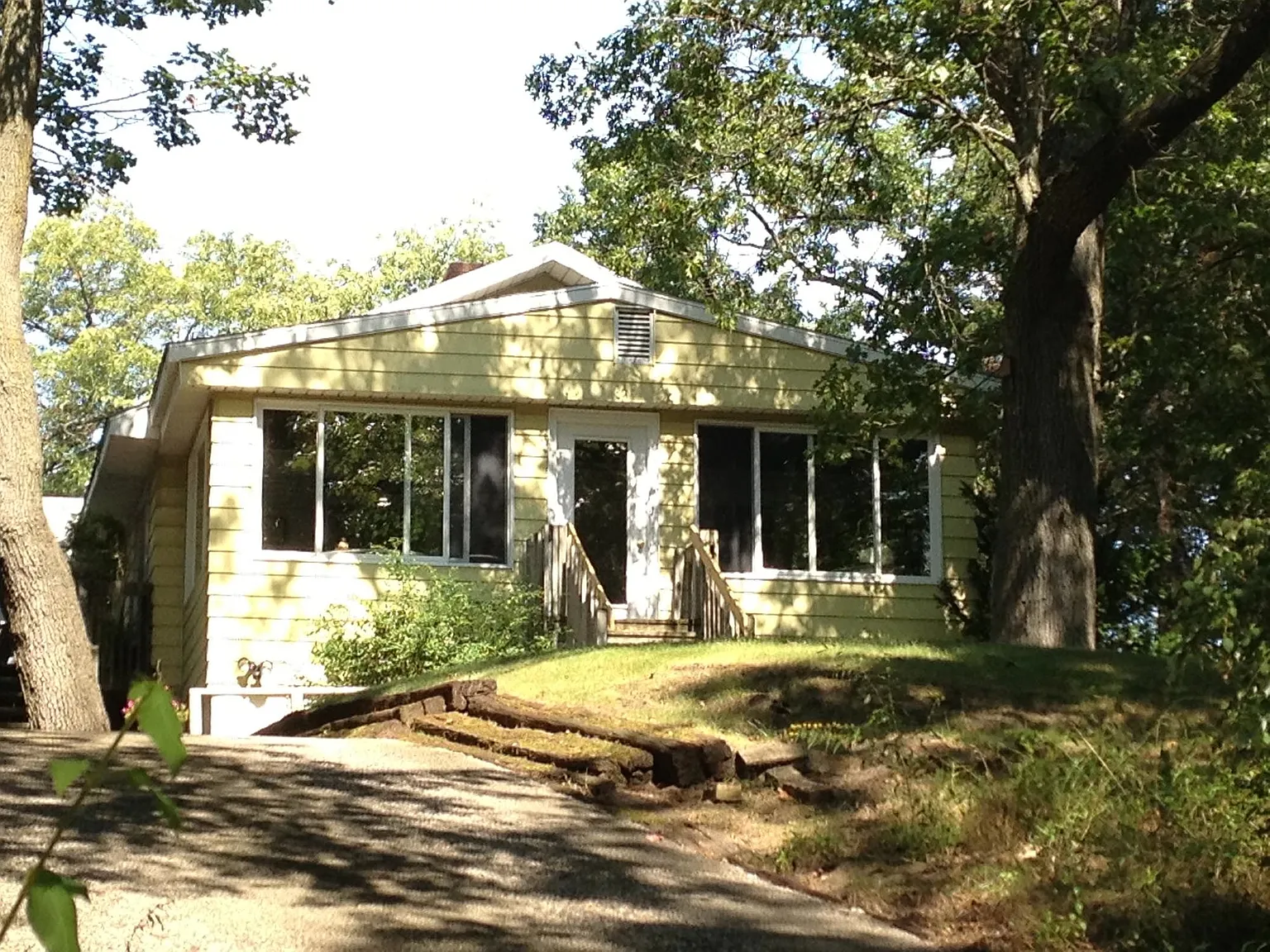 2109 Oriole Trl photo 1