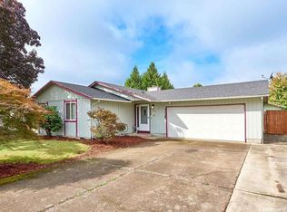 3313 Lupine St, Lebanon, OR 97355
