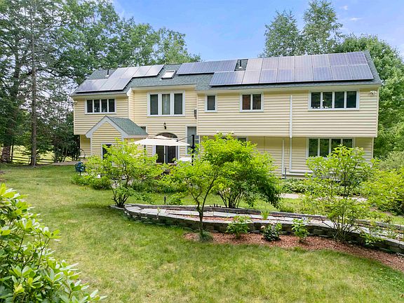 3rd image of 28 Mccoy Court #4-5