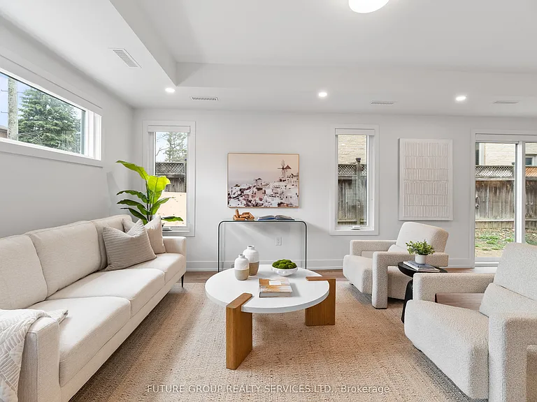 34 Poplar Ave #5 — Photo 3