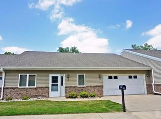 1402 Meadows Townhomes Ln, Harlan, IA 51537
