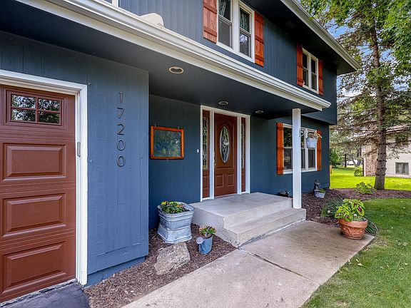 4th image of 17200 Barberry Cir