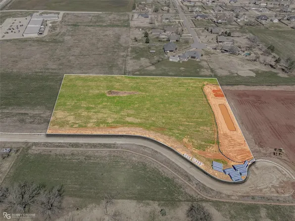 421 Safe Harbor Dr, Bossier City, LA 71111