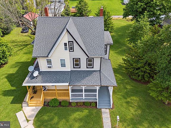 4th image of 81 Magnolia Ave