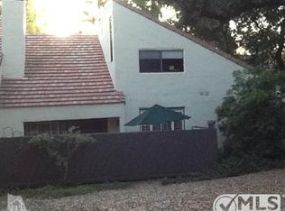 212 Carillo Rd #C, Ojai, CA 93023