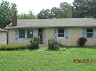 74 Windy Hills Cir, Calvert City, KY 42029