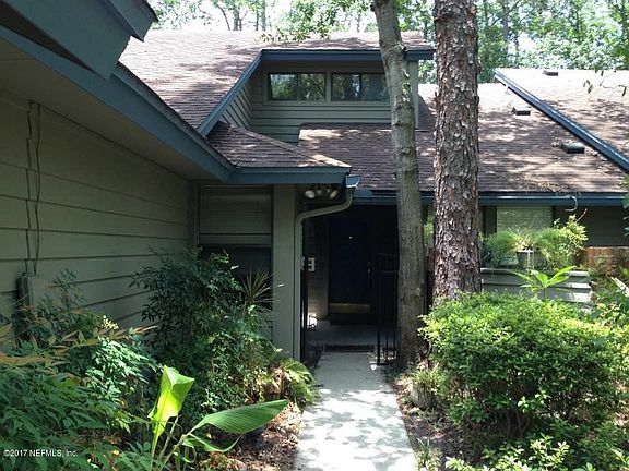 2nd image of 581 Wells Landing Dr