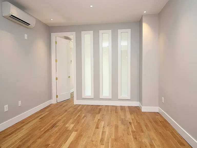 1384 Greene Ave #2L — Photo 5
