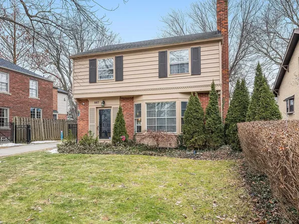 867 Lincoln Rd, Grosse Pointe, MI 48230