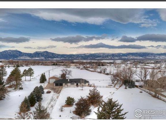 5th image of 869 Bluebird Ln