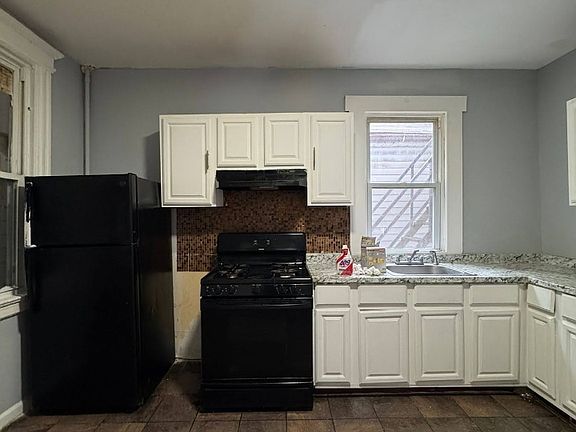 3rd image of 40 Columbia Ave #1A