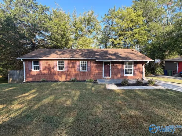 3205 Delia Ln NW, Huntsville, AL 35810