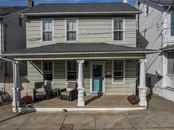 121 W 2nd St, Alburtis, PA 18011