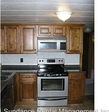 3rd image of 659 Anderson Dr