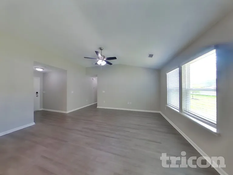 8304 Fouraker Forest Rd — Photo 3