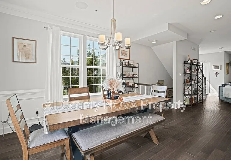 2910 Pinebrook Rd — Photo 9