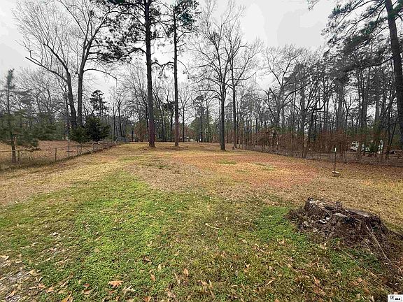 2nd image of 115 Thompson Rd