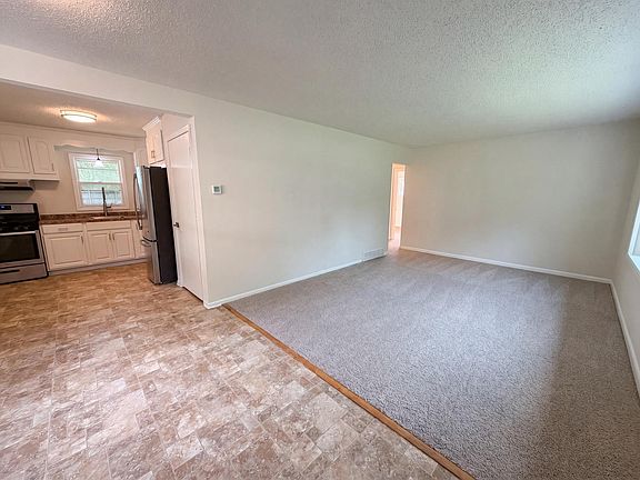 3rd image of 2128 Ronald Ave