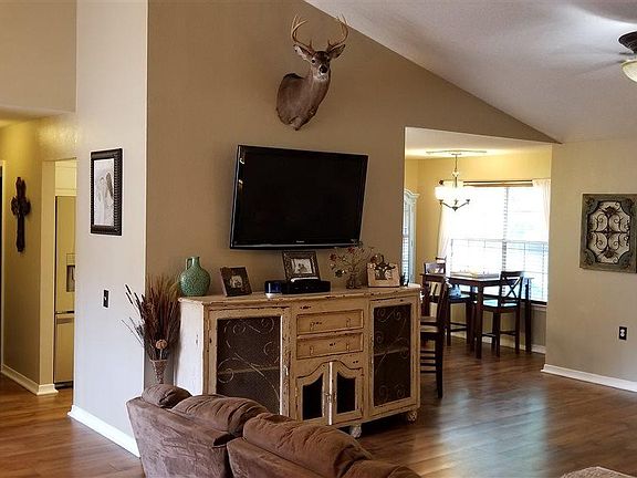 5th image of 1126 Camaree Pl