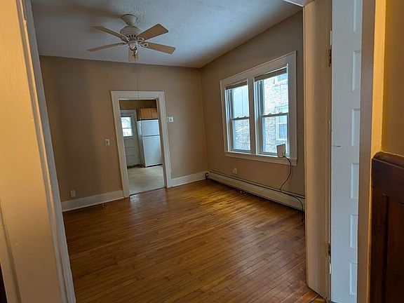 4th image of 612 7th St SE Unit 1
