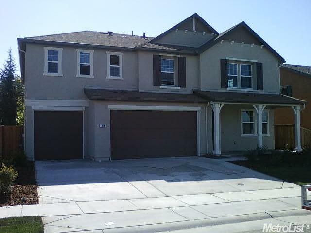 1st image of 922 Heartwood St