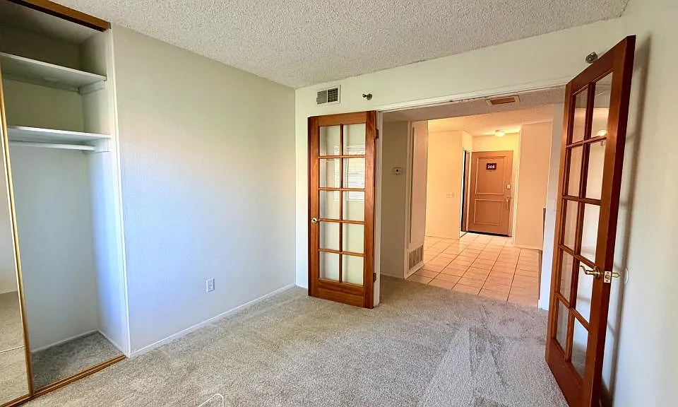 6019 Rancho Mission Rd #208