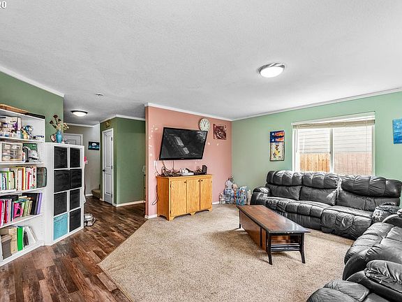 3rd image of 162 Wyatt Dr