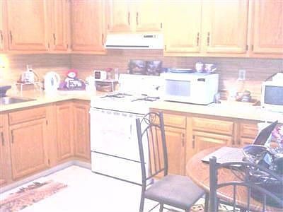 5th image of 30 Greenfield Ct