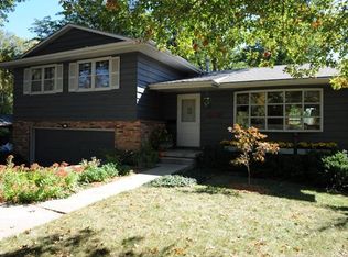 1209 W 27th St, Lawrence, KS 66046