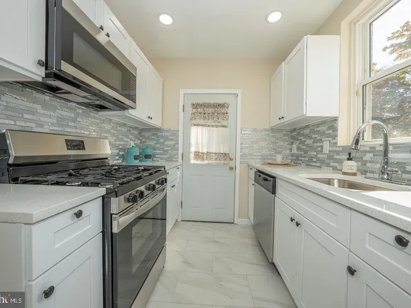 714 Bullock Ave, Yeadon, PA 19050