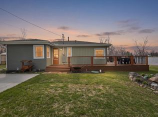 250 Sunset Dr, Hudson, MI 49247