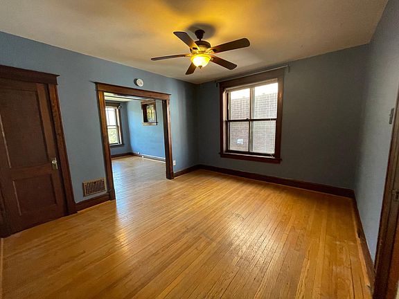5th image of 3001 Shenandoah Ave Unit 2W