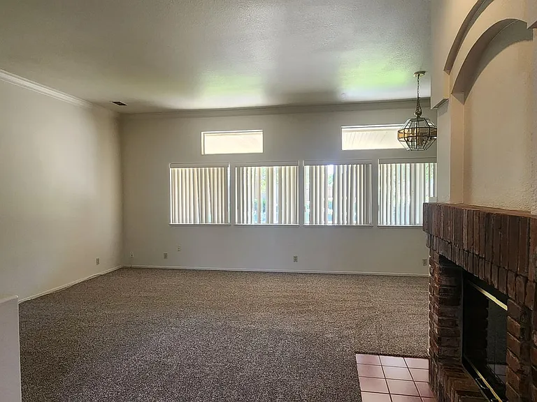 7812 Bardswell Ct — Photo 3