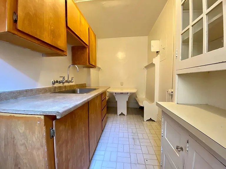 Campus Apartments — Photo 21