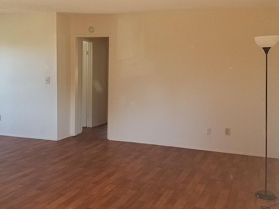 3rd image of 4311 Parks Ave