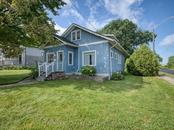 5469 Prince Edward Ave, Niagara Falls, ON L2G 5H7
