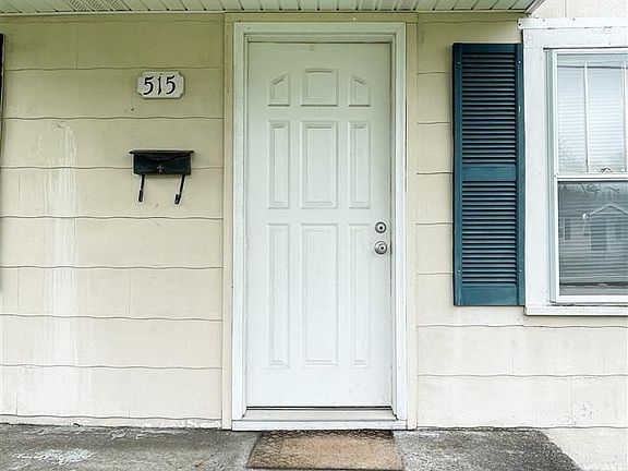 5th image of 515 Coakley St