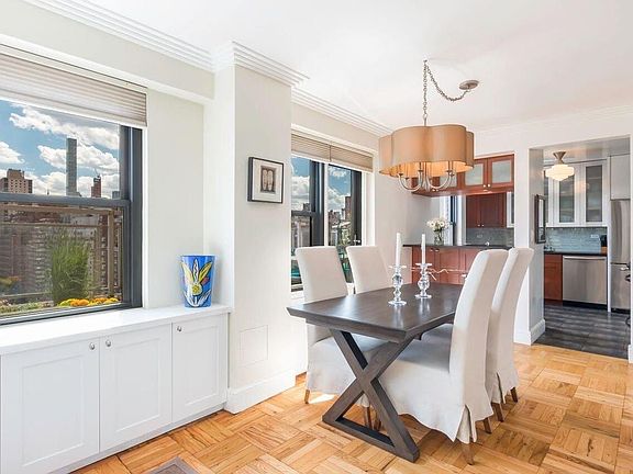 4th image of 201 E 77th St APT 19C