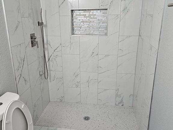 4th image of 8313 Jolima Ave