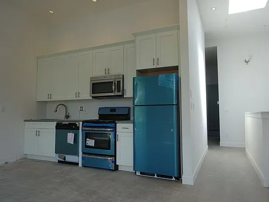 Rented by Empyreal Realty, Inc. | media 3