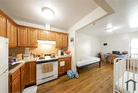 1 bed, $2,200 — Photo 2
