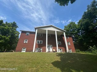 6 Birch Dr, West Sand Lake, NY 12196