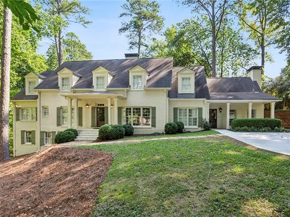 1025 Dawn View Ln NW, Atlanta, GA 30327