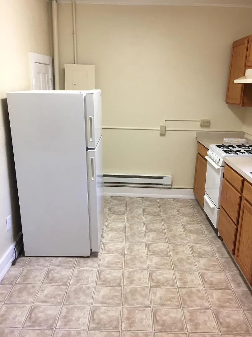 321 America Avenue NW - 3 — Photo 2