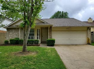 3522 Meadowcrest Ln, Sugar Land, TX 77478