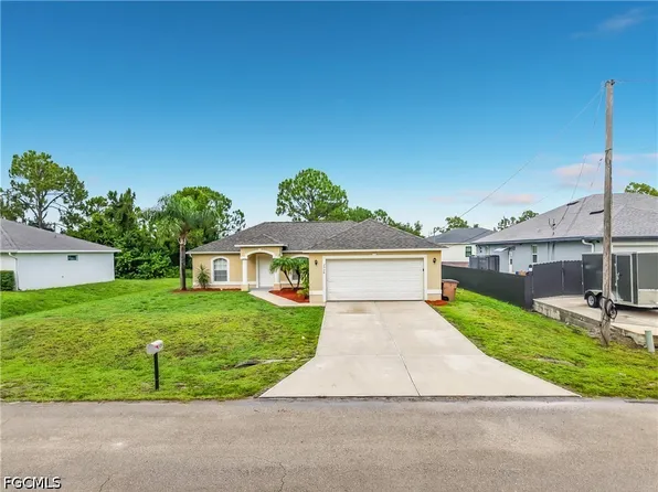 2928 18th St SW, Lehigh Acres, FL 33971