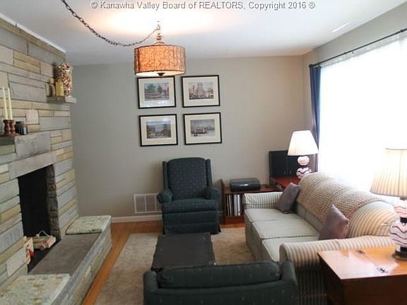 3rd image of 513 Rosemont Ave