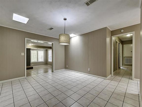3rd image of 251 Cool Water Dr